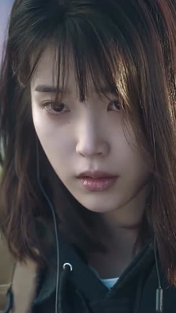 iu李知恩这种无声的哭看得我都心碎了