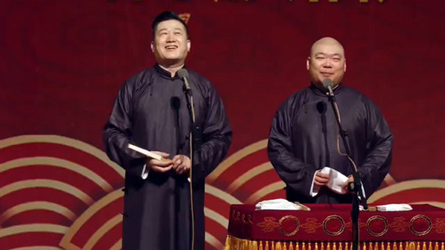 张鹤伦 郎鹤炎相声有这么火吗?鹤伦一首《小娟》台下观众的表现太亮眼