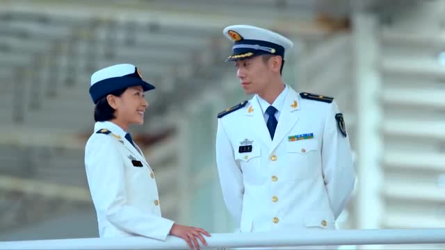 天生要完美:万茜对李佳航高度称赞,却引来朱亚文不满,不屑一顾