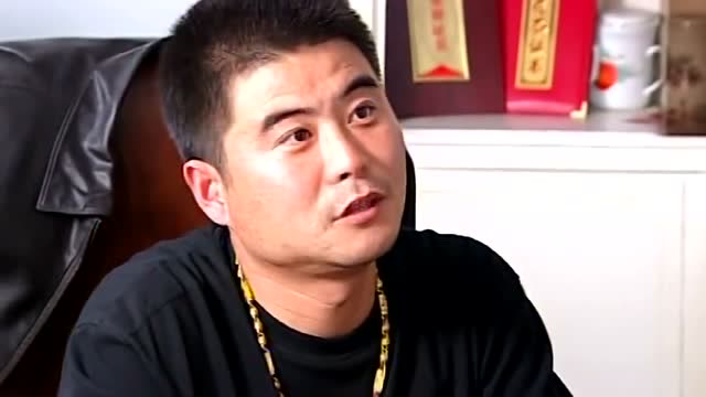 马大帅工作时间受了伤,结果老板不仅扣他的钱,还要把他辞退