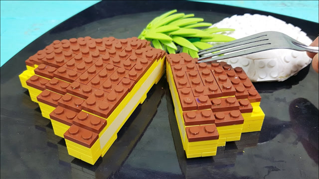 乐高做成牛排搭配红酒,看了直流口水,这操作秀到家了!