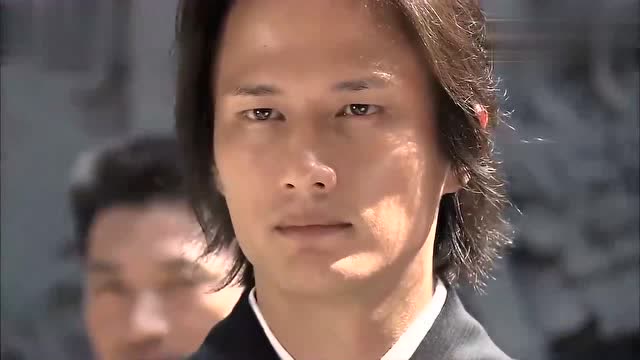 好剧:敌人借机闹事,正当方家危难之时,神秘黑衣人出手相助