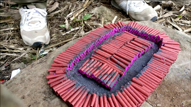 盘点:有钱人放鞭炮集锦,你就只会玩黑蜘蛛,土豪都玩加特林