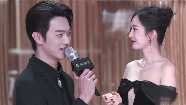 【许凯x杨幂】【施情华意】 我不允许只有我一个人在电脑前笑成狗