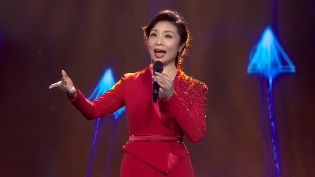 李丹阳演唱一首经典《洪湖水浪打浪》,经典回味,百听不厌!