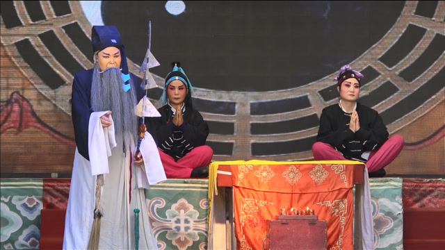 秦腔《诸葛亮祭灯》演唱韵味悠长,表演收放自如,达到了形神兼备