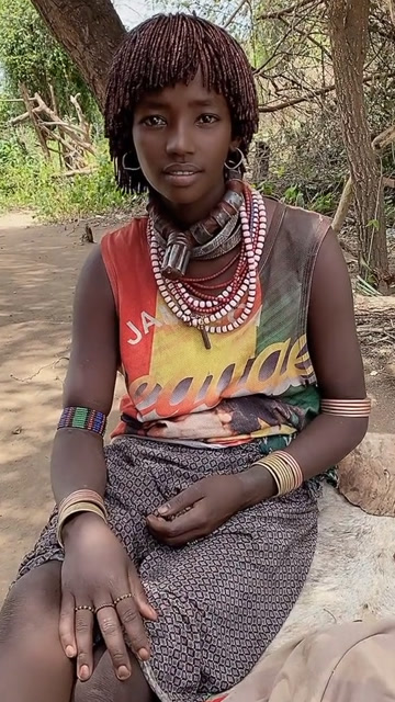 部落里最美的女人,目前已经有两个孩子了#非洲原始部落