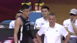 凭啥不让我接着打？大侄子暂停被换下与外教交涉发泄不满