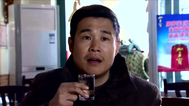 赵四喝酒高手大摆谱,小沈阳只有崇拜的份儿