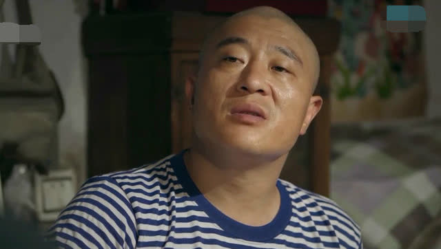 赵四穿着海魂衫吹起牛来真实刹不住车