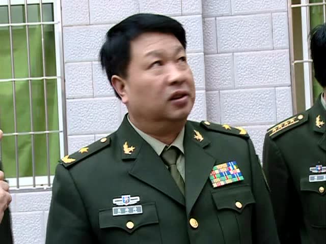 道真省军区副政委吴海涛检查人武部