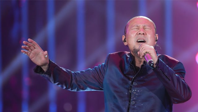 腾格尔演唱成名曲《天堂》大鹏当面拆穿假唱,腾格尔生气大怒!