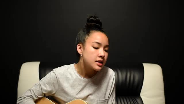 tatiana manaois 弹唱