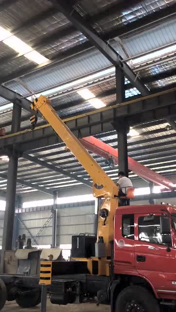 腾宇杰龙吊机360°全回转现场