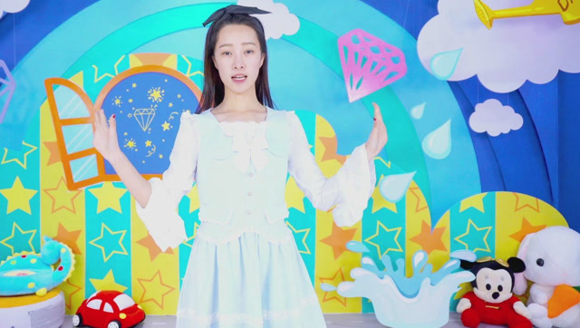 天天练舞功:橙子姐姐再现传颂经年的著名儿童舞蹈《小白兔乖乖》