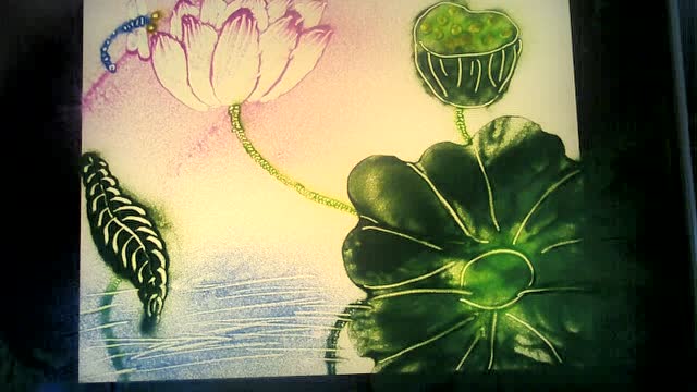 纪楚镝沙画荷花