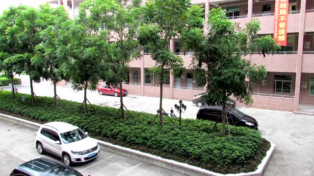揭阳邱金元纪念中学校园风景二