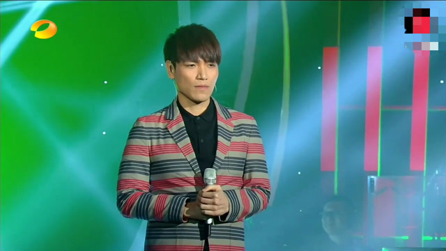 杨宗纬深情演唱《流浪记》辛晓琪感动落泪