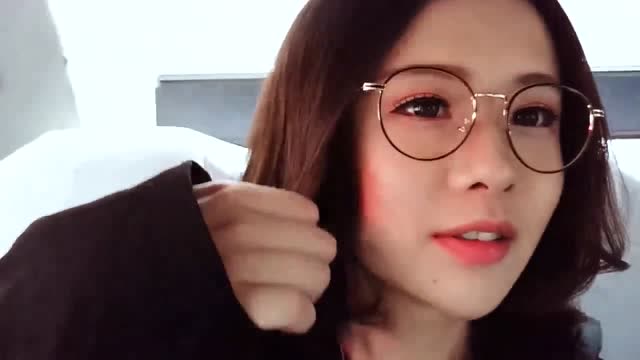 男扮女装大佬轩墨宝宝,近距离观察 户外直播特写镜头部分剪辑