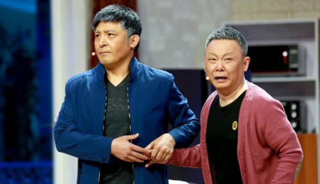 孙涛和邵峰新小品:睡了一觉醒来已是30年后,原来是全家化妆骗他