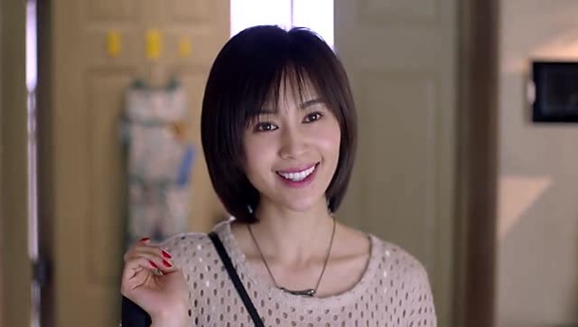 欢乐颂:樊胜美一身假名牌的打扮,被曲筱绡一眼看穿!