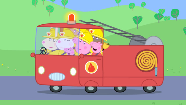 小猪佩奇和乔治体验当消防员的一天