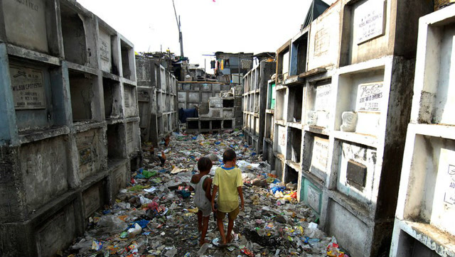 这座城市被称为是"亚洲纽约",却拥有亚洲第二个"贫民窟"!