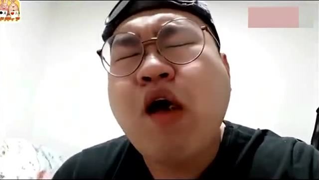 韩国大胃王胖子威, 张着大嘴吞大条烤花肉, 只冒荤油, 吃的太香!