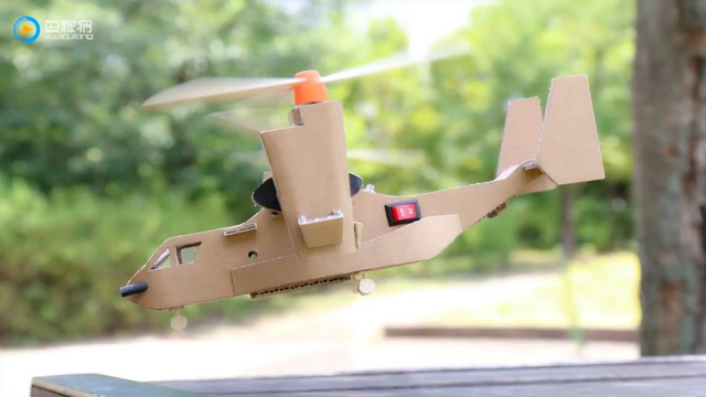 大神废旧纸皮手工制作科幻剧飞机模型,就问服不服?