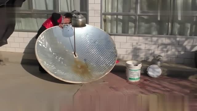农村大妈自制了烧水神器,省下不少电费!