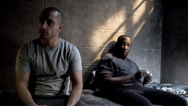 几分钟看完罪恶之夜无辜大学生卷入谋杀案被迫加入了帮派