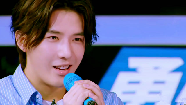 明日之子2王安宇献唱cityofstars引众人赞叹杨幂少女心爆棚