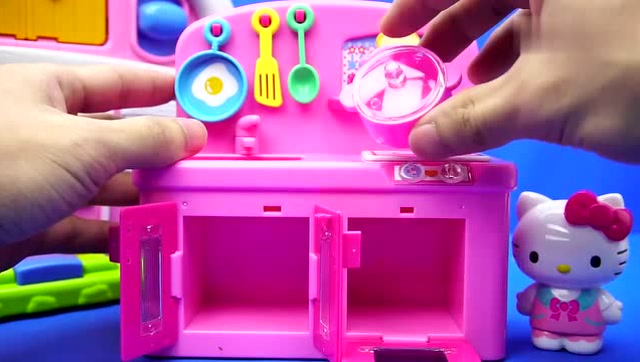 玩乐三分钟 hellokitty 凯蒂猫的厨房过家家玩具