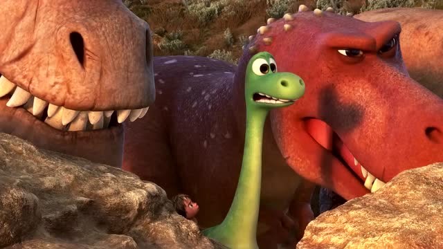 恐龙当家.霸王龙让阿洛做诱饵,把偷牛的剑龙引诱出来!他保护阿洛