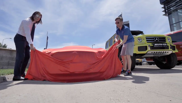 200万订购的amg gtc终于到货,掀开车布那一刻感觉钱花得值了!