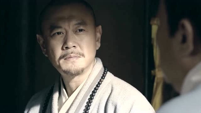 剑雄明知闻道在房梁没有揭发看来是有意放他一马