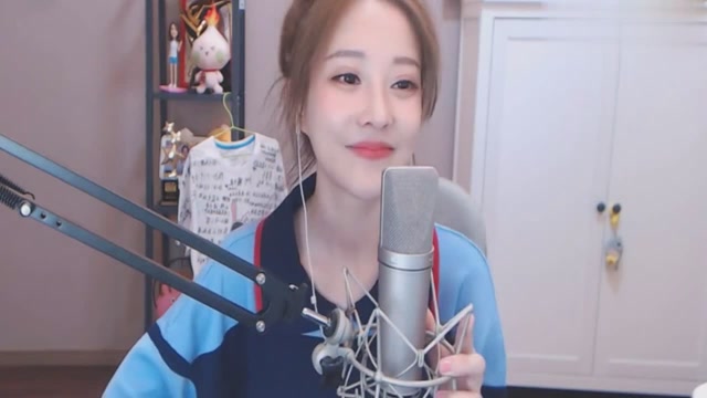 斗鱼人气主播冯提莫《丫头》