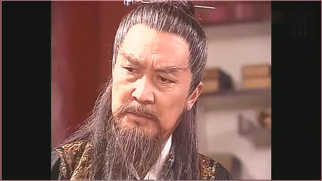 绝代双骄_慕容九求父亲不要将她嫁给江玉郎 父亲却要家法处置她