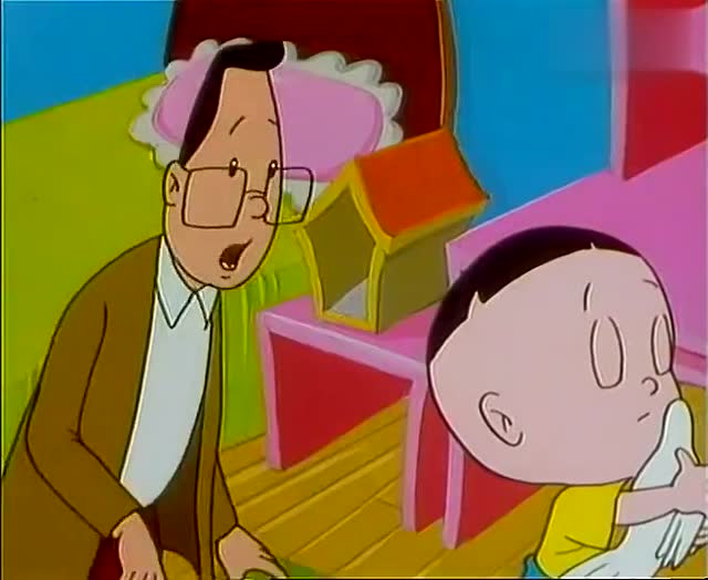 为了留下小鸽子,大头儿子在小鸽子腿上绑了邀请小鸽子来家里的信