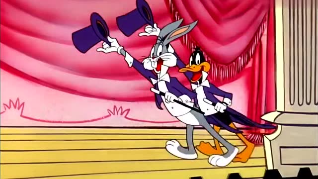 兔八哥:鸭子与兔子同台演出,看着好有默契,不愧是表演家