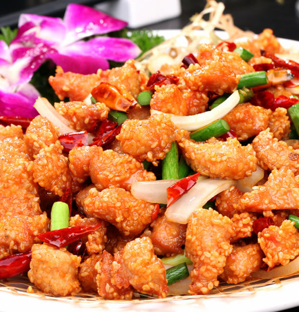 香辣肉丁,鲜香滑嫩,爽口又开胃,超级下饭,十碗米饭都不够