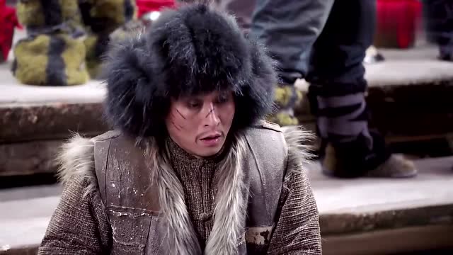 林海雪原:土匪头子突然安慰起胡彪,这咋还耍起小孩子脾气了!