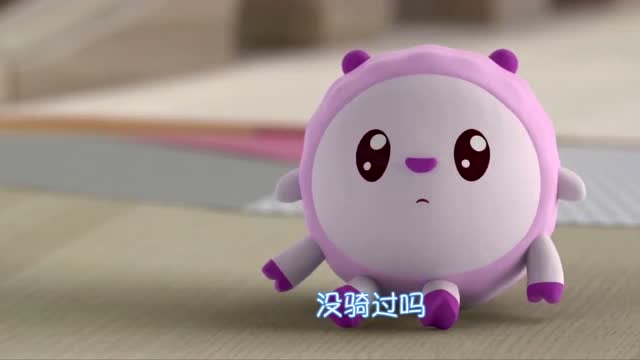 瑞奇宝宝:甜甜骑车首先要戴上护具,这样会更安全哦