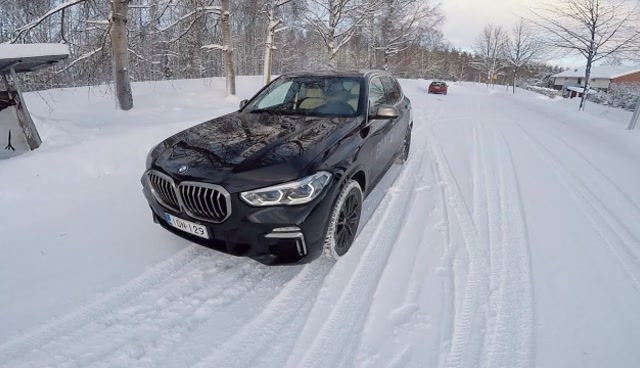 2019款宝马x5 雪地试驾 一脚油门下去才知道什么是公路之王!