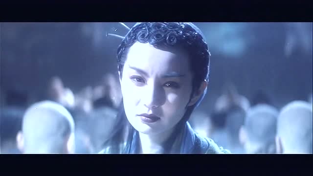 青蛇见许仙彻底出家,明白是许仙出卖自己和白蛇