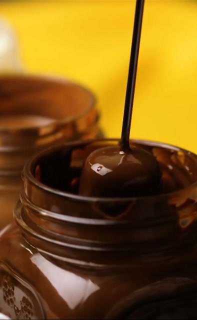 自制巧克力酱 蘸着巧克力酱 才美味