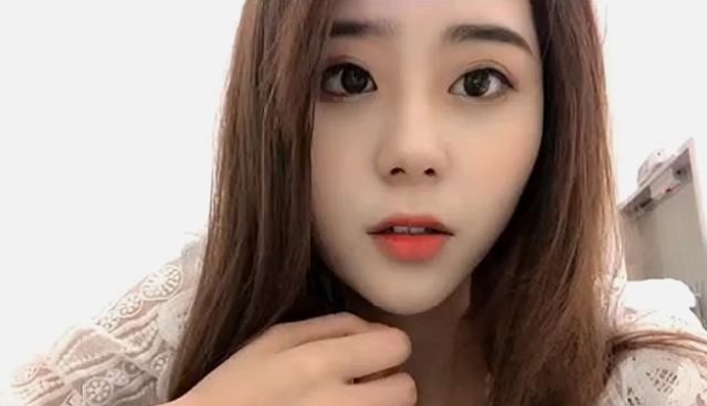 紫然小姐姐一本正经的胡说八道,自己都忍不住笑场了,结局真逗!