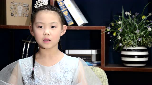 《山西少儿哦哦团小主持人—高若萱 赵轩叶》