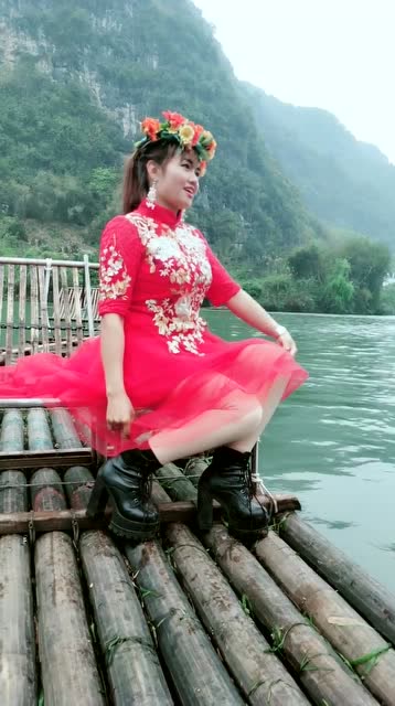 云南山歌要是爹妈管的严李赛萍