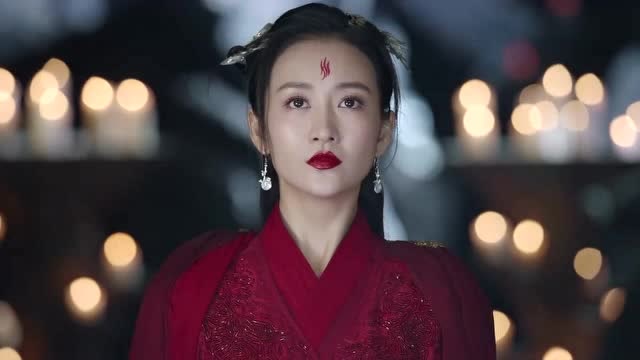 莽荒纪:神王施法唤醒余薇体内的混沌之气,称她以后就是火虹仙子